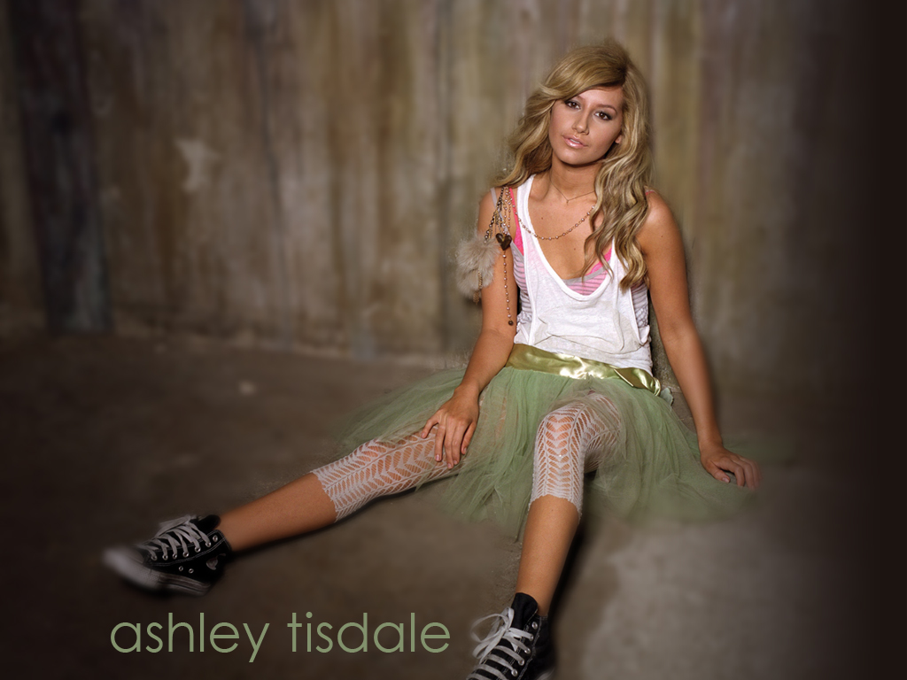 Ashley Tisdale Wallpapers