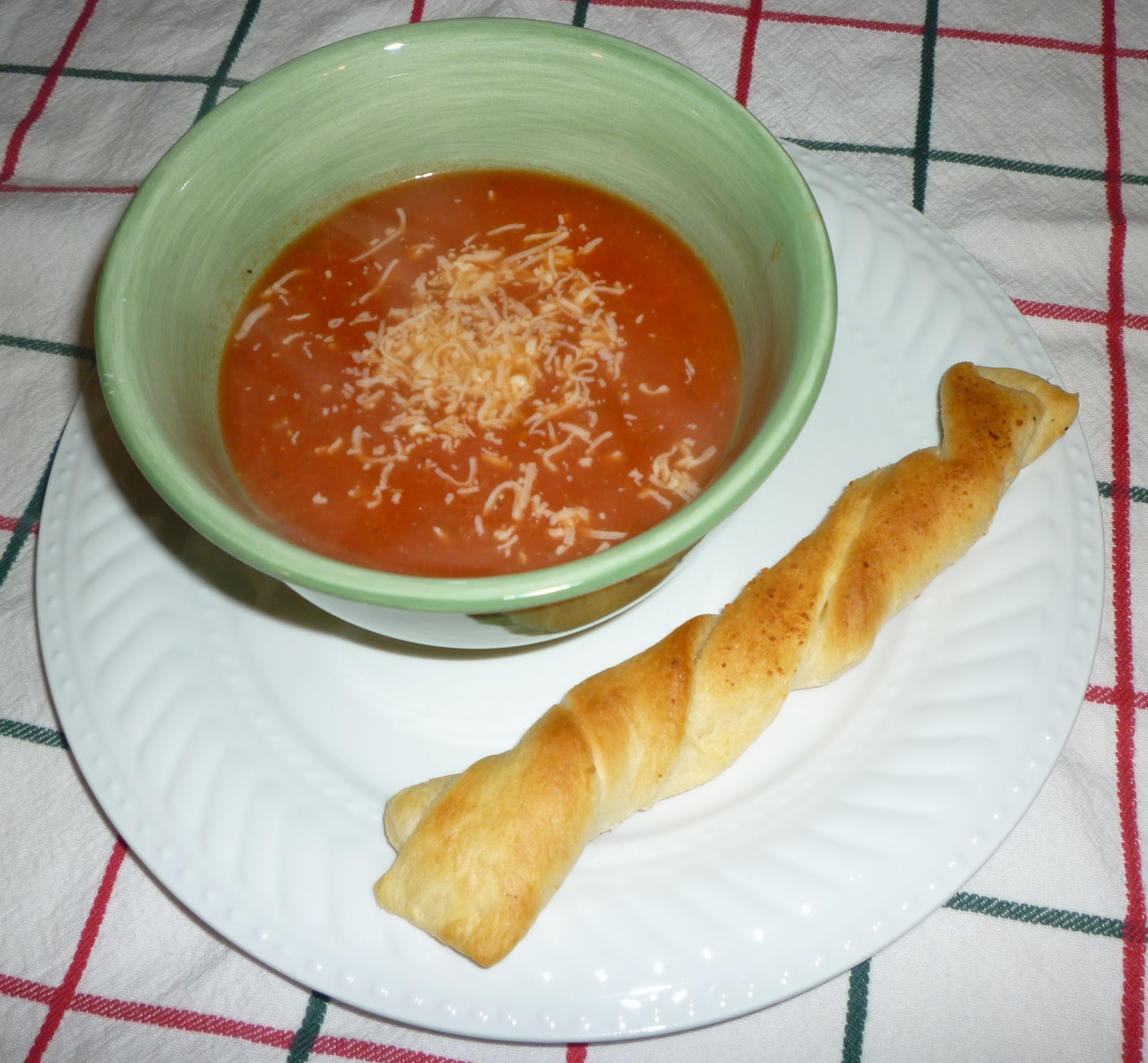 What's Baking in the Homemade Tomato Soup with Garlic