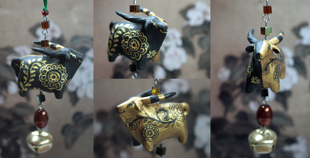 [black-nd-gold-ox.jpg]