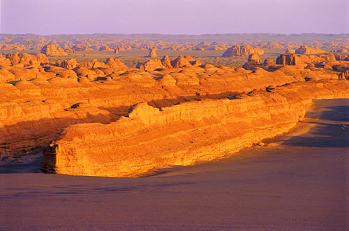 [Yardang3.jpg]