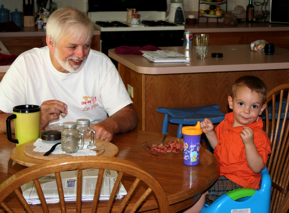 [joey_May-visit_1.jpg]