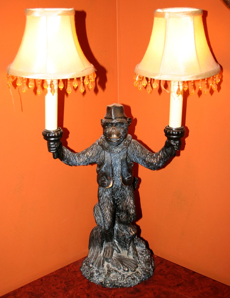 [ape-lamp.jpg]