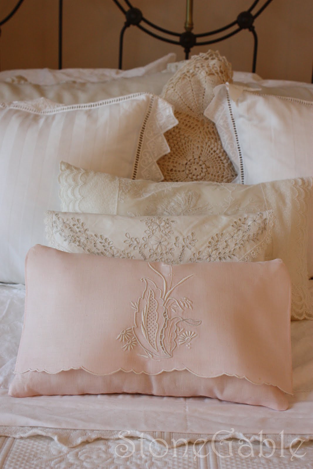 Vintage Tea Towel Pillow Tutorial Stonegable