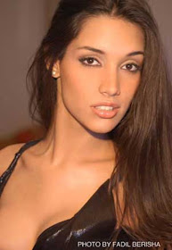 Nackt  Amelia Vega