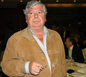 http://3.bp.blogspot.com/_fPEbWcR-yTc/SCLjuDJiL4I/AAAAAAAADBI/YGTER_v2DDA/s320/Jos%C3%A9+Luis+Corcuera+CUATRO.jpg