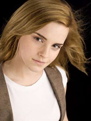 [emma-watson-oficial-wb-1.jpg]