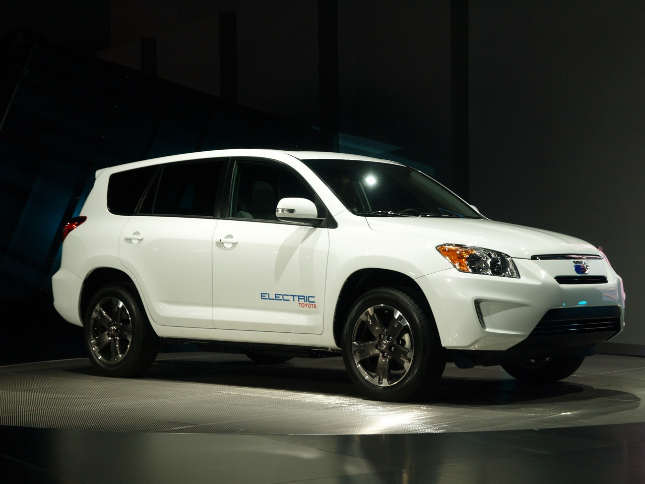 Toyota Debuts RAV4 EV LA Auto Show Electric Vehicle News