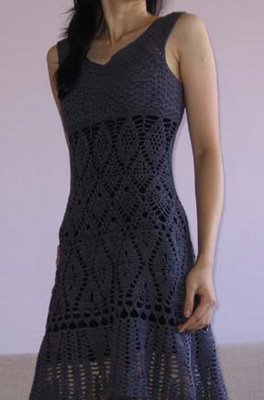 [CRO-lace_dress-model_standing_01.jpg]