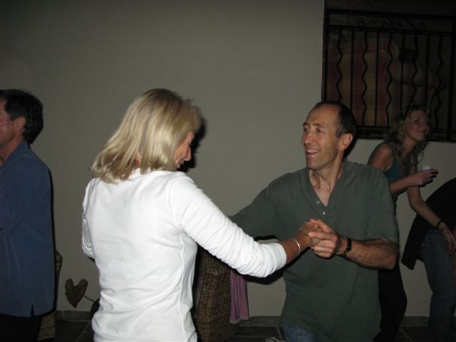 [sue+and+jacques2.JPG]