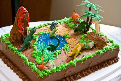 [dinosaur_cake.jpg]
