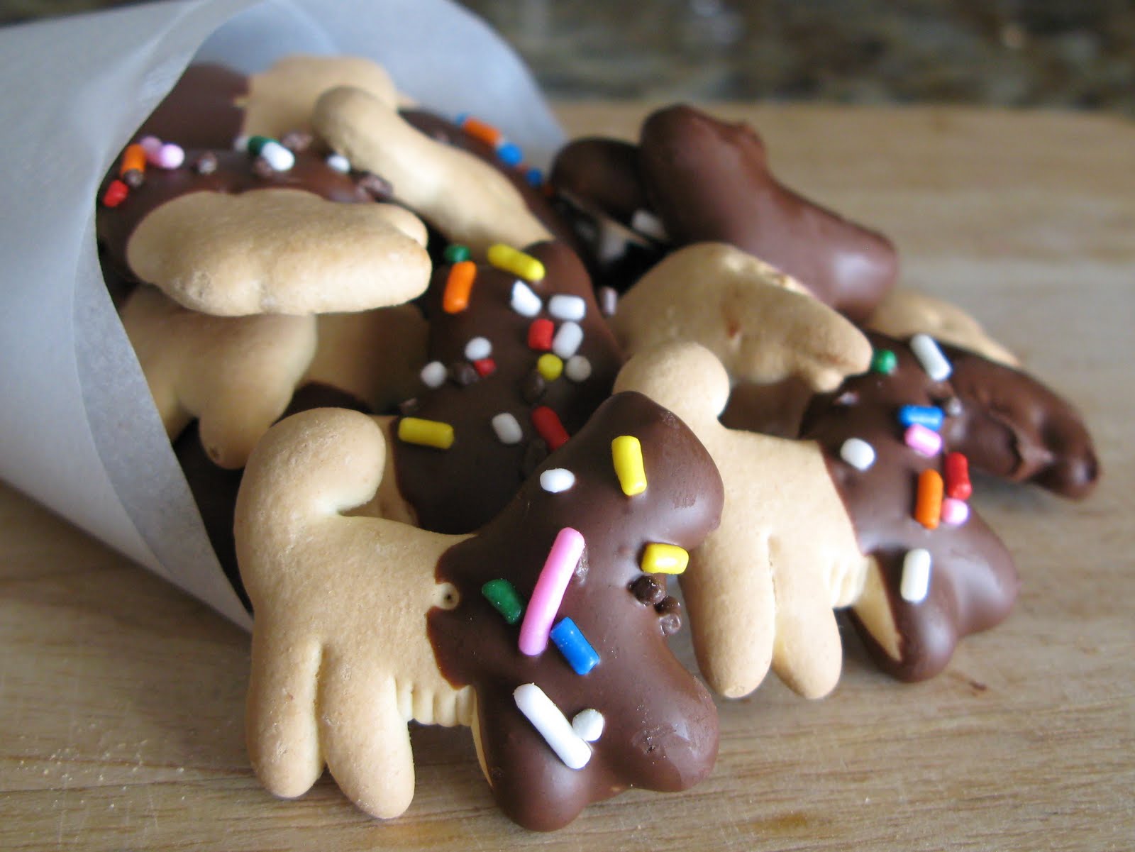 The BakeOff Flunkie ChocolateDipped Animal Crackers