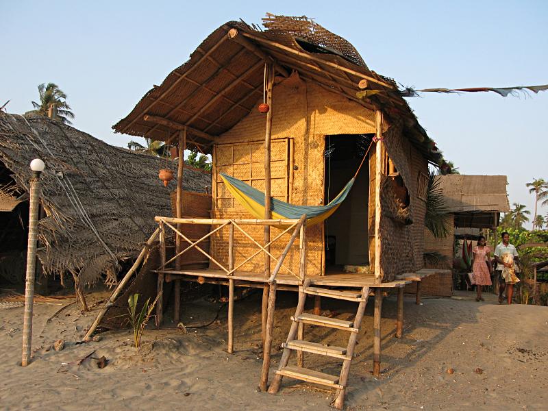 [img_2714_arambol_beach_hut_medium.jpg]