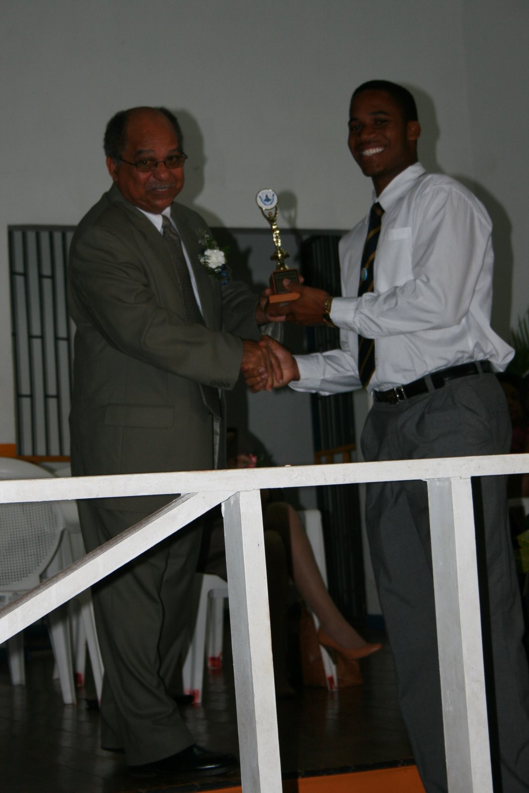 [Gayle+Senior+athlete+of+the+year.JPG]