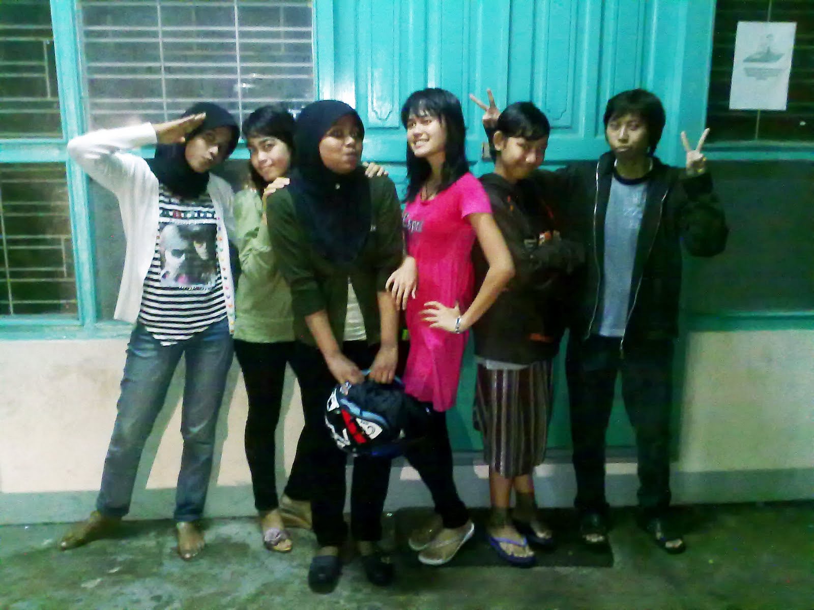 [30102009100.jpg]