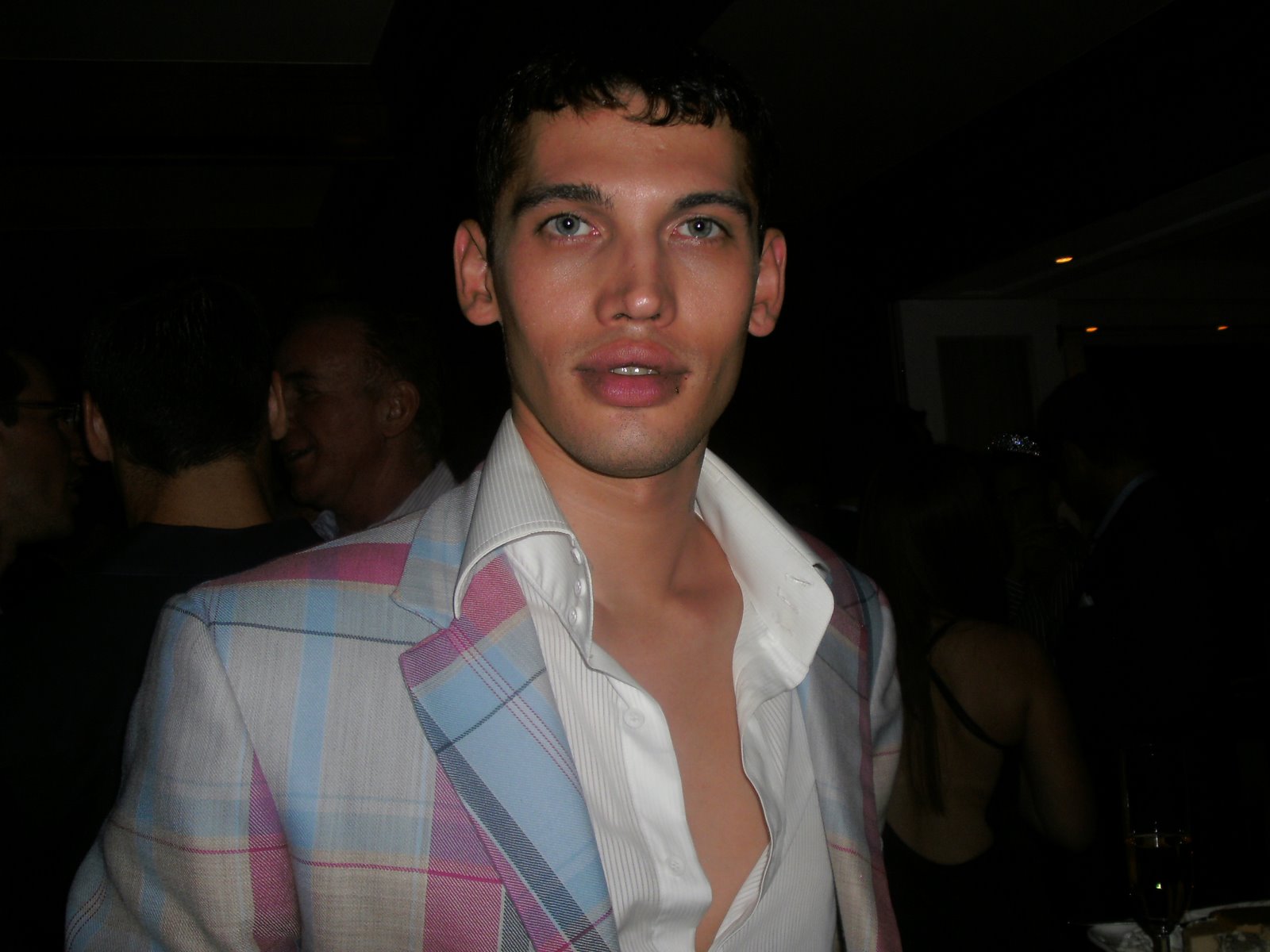 [A+MODEL+ATTENDEE.JPG]
