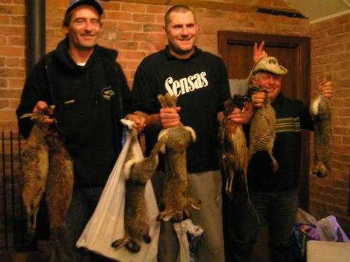 [200912272421_3%20poachers.jpg]