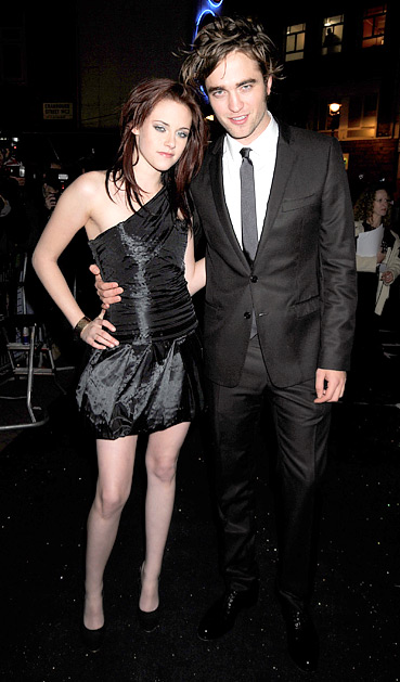 [kristen-stewart-and-robert-pattinson.jpg]