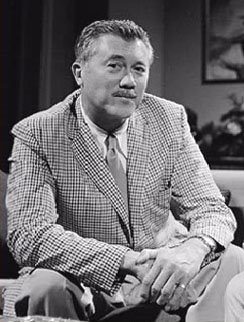 [leslie-charteris-3-sized.jpg]