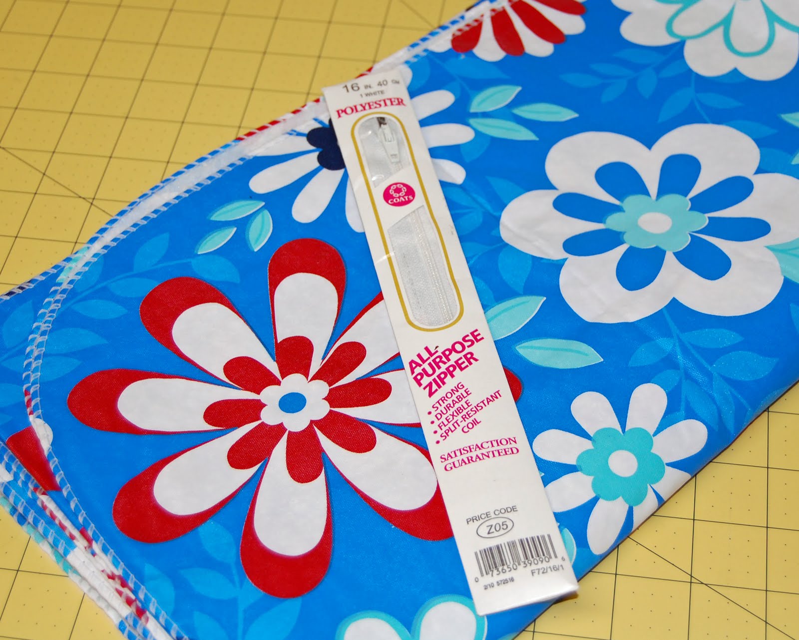 Pin and Paper Make a Wet Bag Using a Vinyl Tablecloth