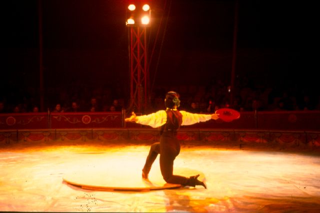 [CIRCUS+(5).jpg]