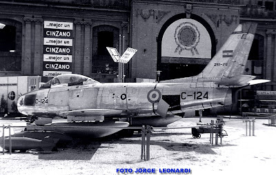 Sabre Biplaza F-86 27.+SABRE+F-86.4