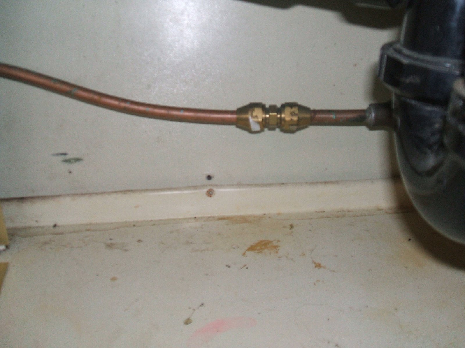 [Rivet+holes+1.JPG]
