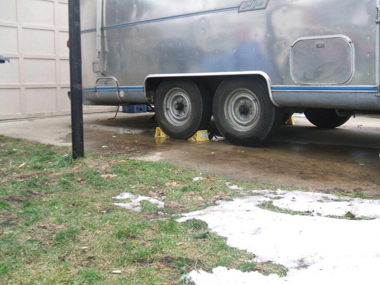 [Curb+Side+1.JPG]