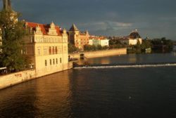 PUENTE DE CARLOS - PRAGA