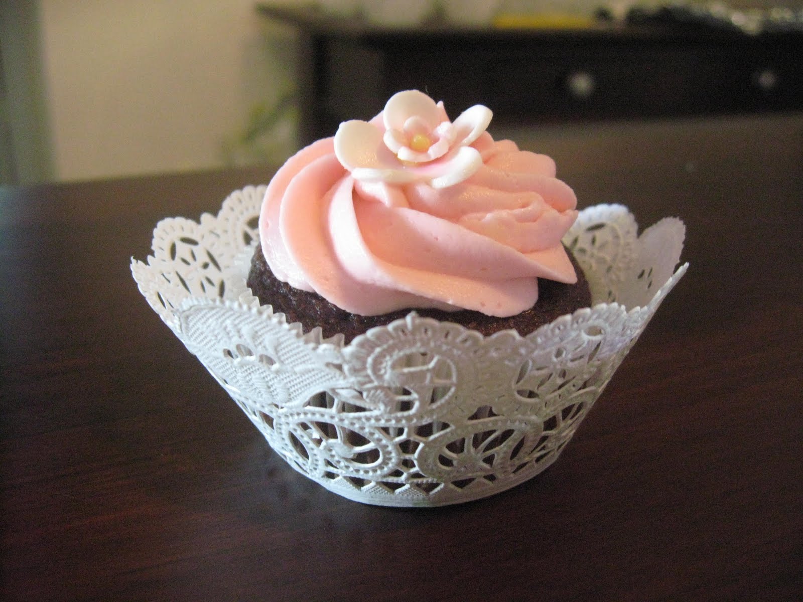 Stuff By Stace How to make your own cupcake wrappers