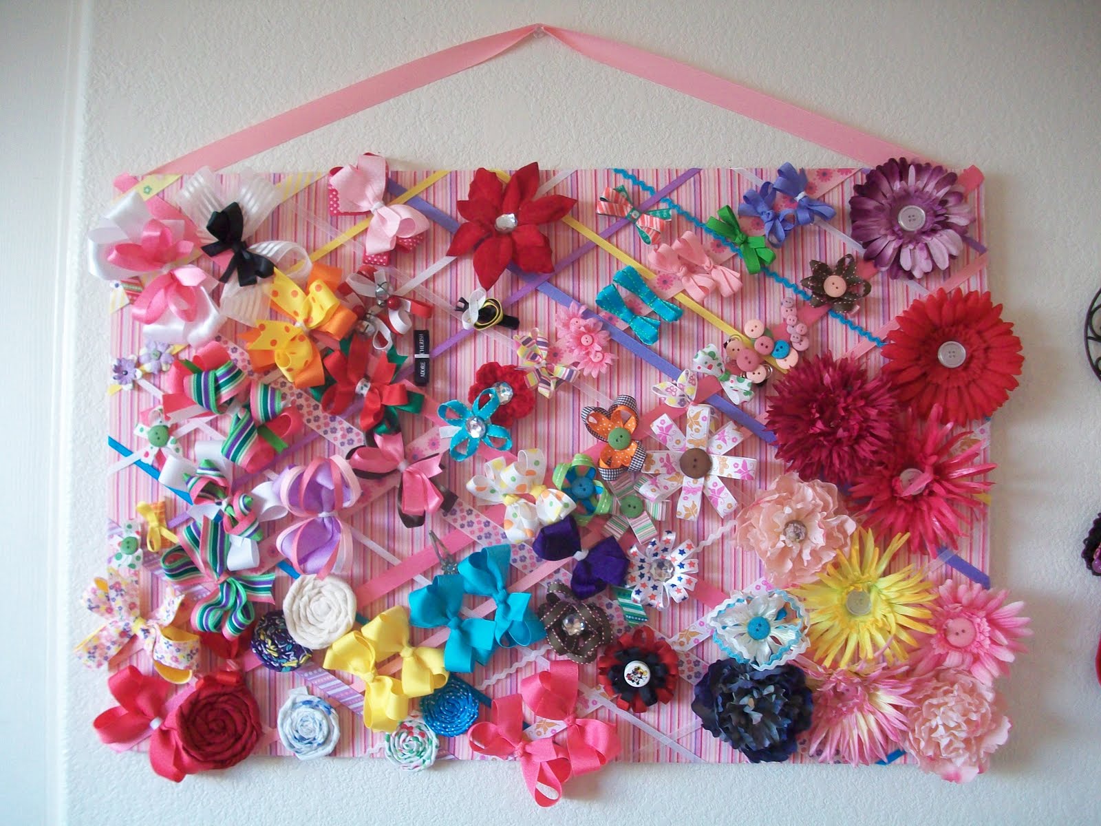 little girl bow holder