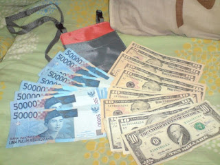 Orang kaya baru, Rupiah dan Dollar Amerika