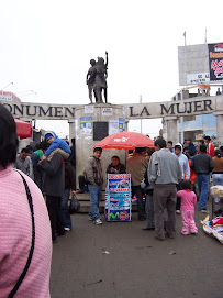 Monumento a la mujer 2007