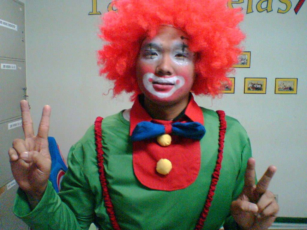 Baju Badut