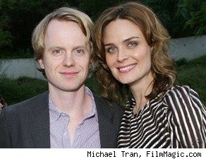 mag: 'Bones' Star Emily Deschan...