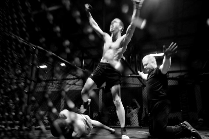 [cagefight.jpg]