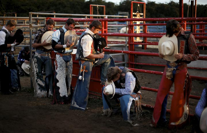 [bullriding_01_apad.jpg]