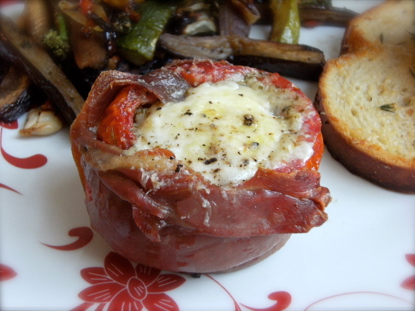 My Retro Kitchen Eggs Baked in Tomatoes with Prosciutto and Pesto