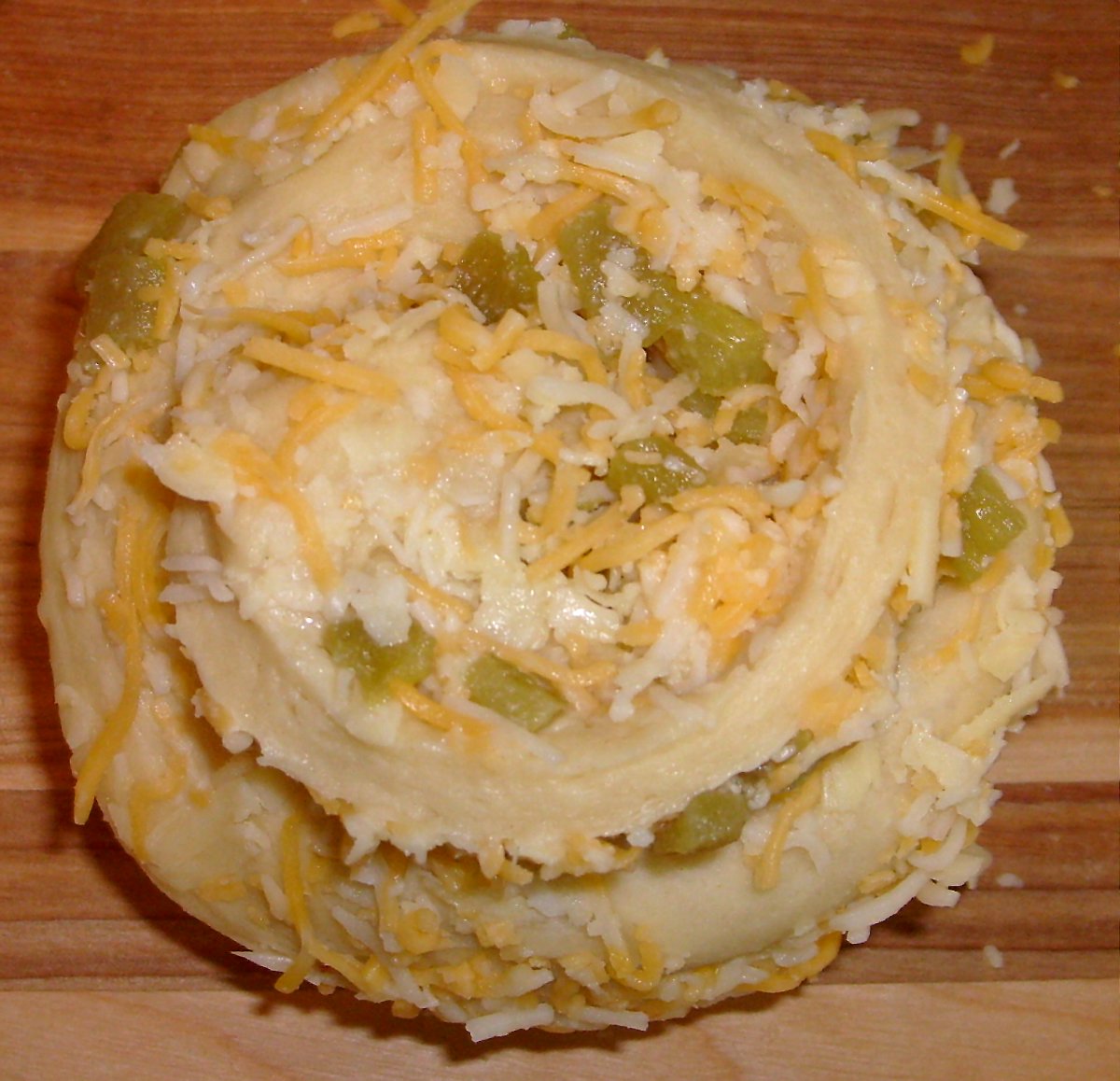 [Green+Chili+and+cheese+bread+formed.JPG]