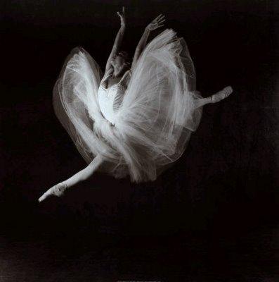 [bailarina.jpeg]