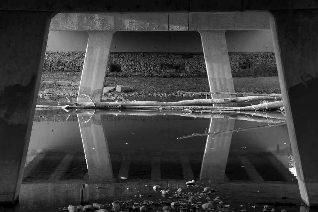 [DSC_4802+-+Adelaide+Kipps+bridge.JPG]
