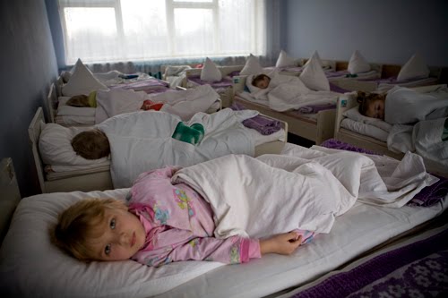 S.O.S. UCRANIA - Reporteiros Galegos Solidarios: EL INTERNADO COMO OTRA