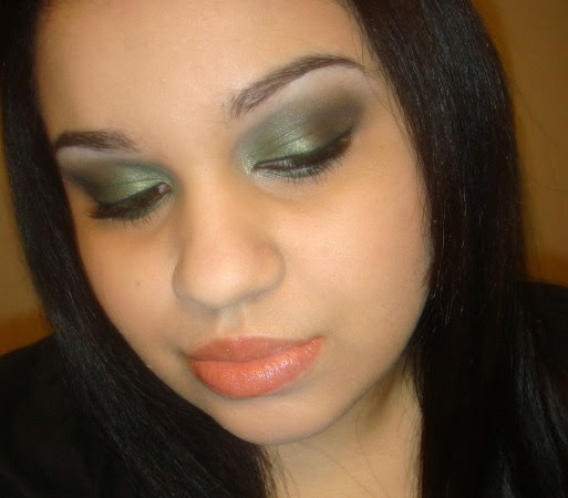 Look Of The Day: Smokey Green and Bronze Lip