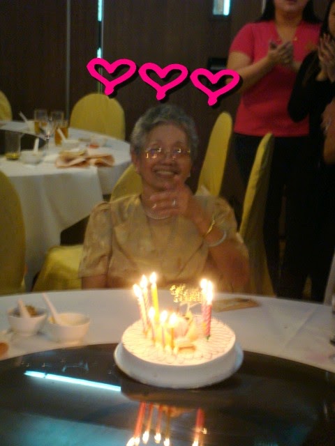 [1+Grandma+Cake.JPG]