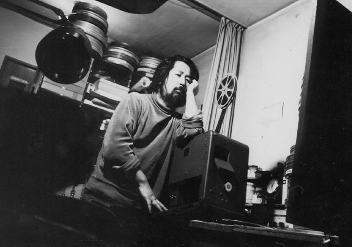 [HEREWEGOWITHYOJIKURI.jpg]