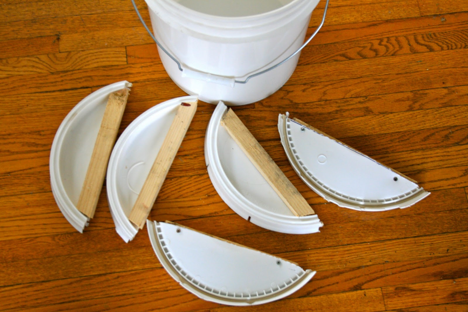 How To Make A Chicken Nest Box From 5 Gallon Buckets at Mark Russell blog