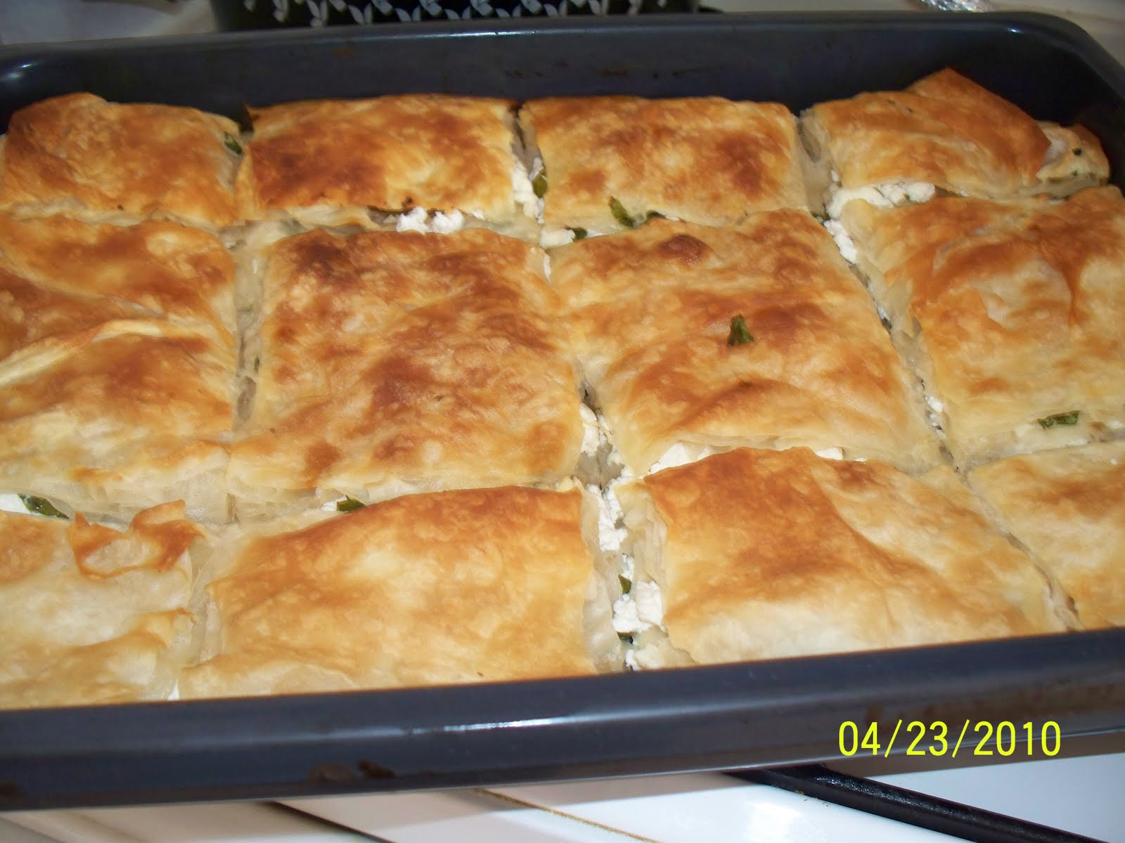 çatlak kafe peynirli börek