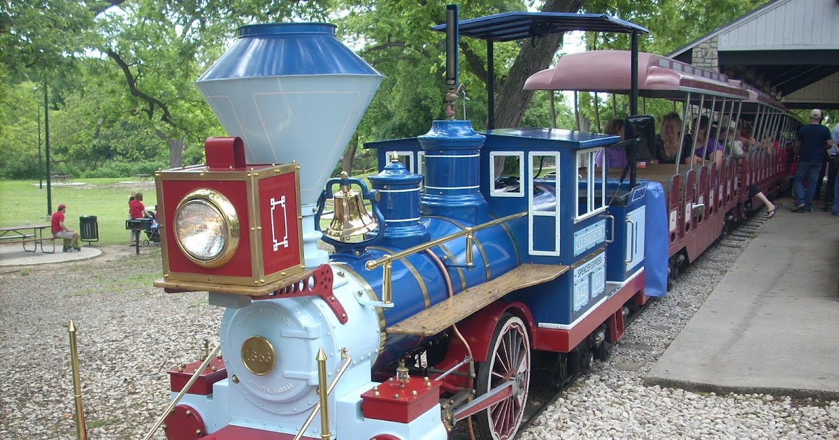 Charlestons on the Go San Antonio Zoo Park Train Ride