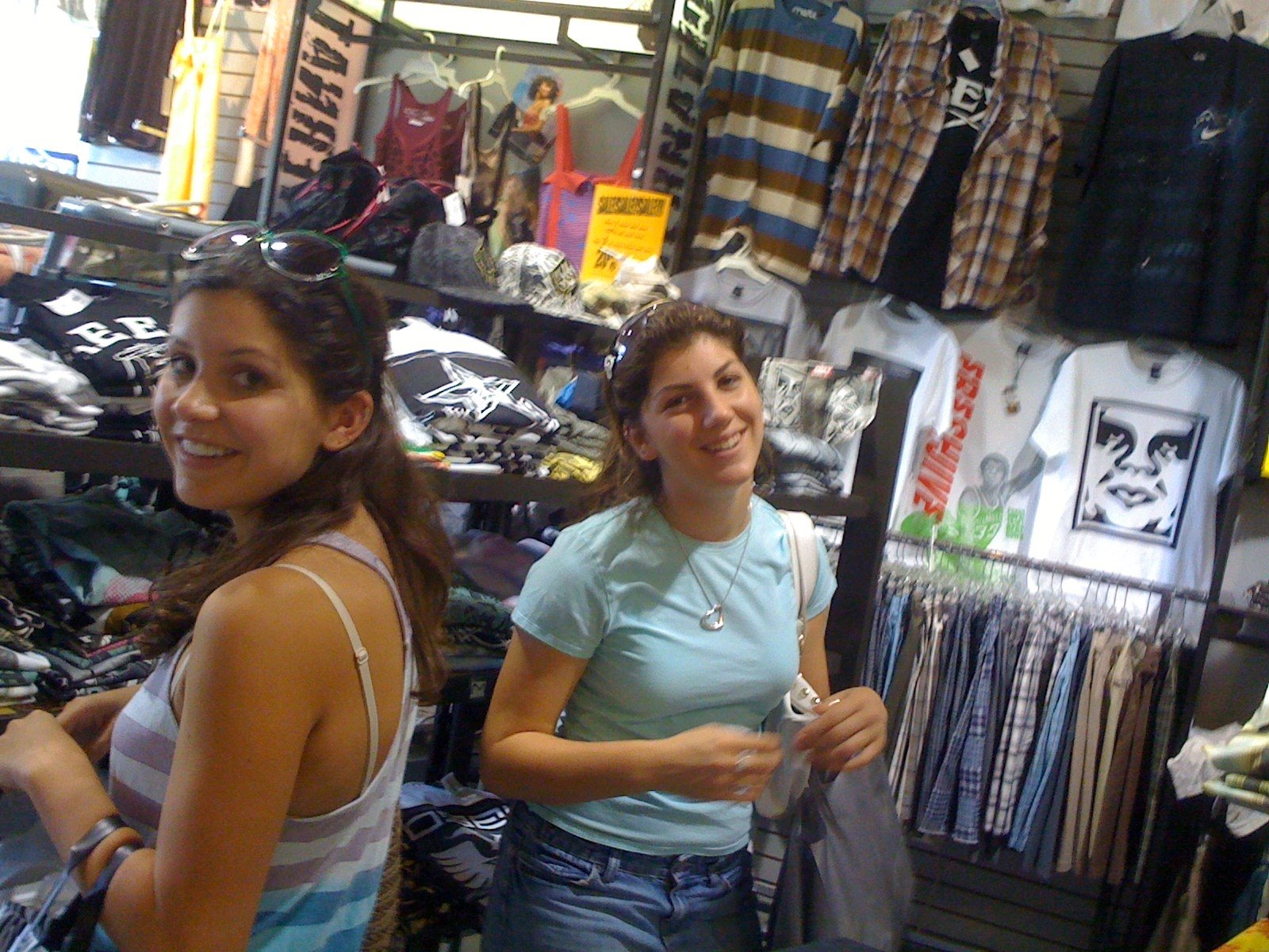 [Melissa+shopping.JPG]