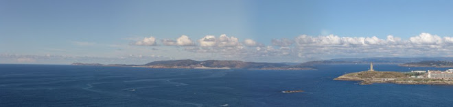 Panorámica del Atlántico y la Torre de Hércules.