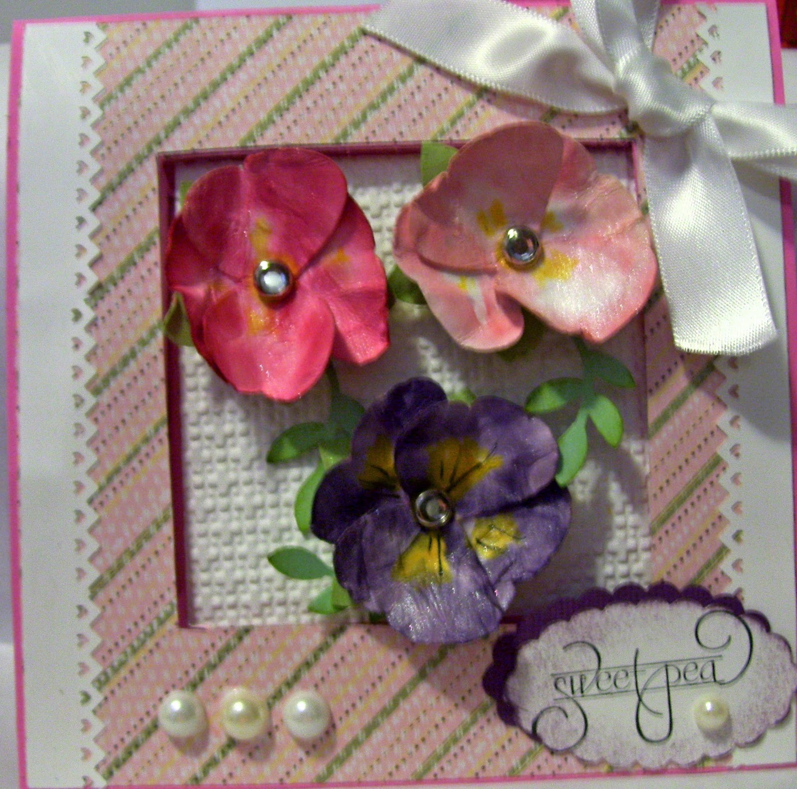 http://3.bp.blogspot.com/_gZkaQFfEzjw/S-IoZwoiacI/AAAAAAAAA0o/S-lyU4dAchw/s1600/Sweet%20Pea%20-%20pearls%20and%20swirls%20challenge%2069_edited.jpg